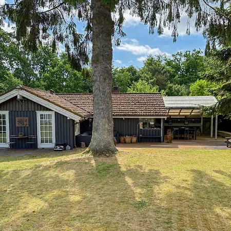 Ferienhaus 3 Bedroom Beautiful In Faxe Ladeplads