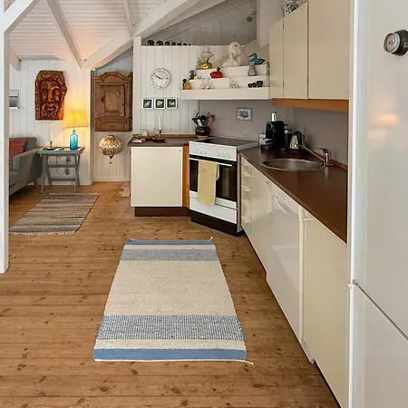 Ferienhaus 3 Bedroom Beautiful In Faxe Ladeplads